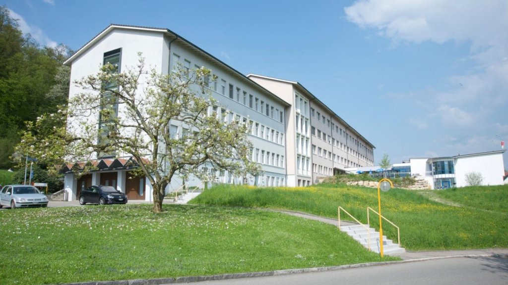 Das Spital-Areal Lochbrugg in Laufen geht zurück an die Gemeinden